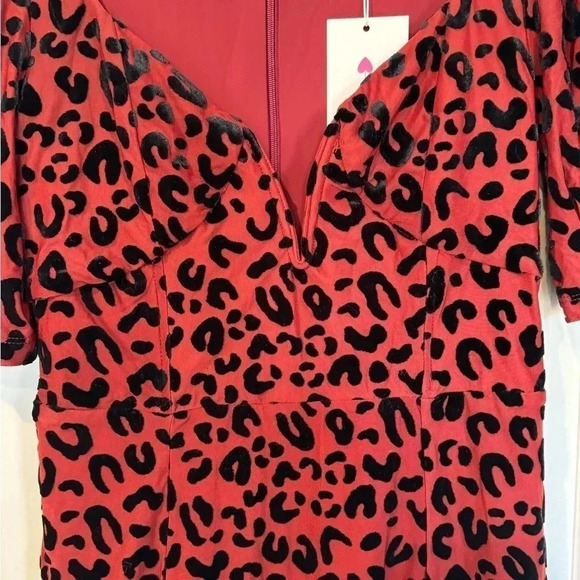🍀 Buddy Love Velvet Cheetah Dress size x-small in burgundy NWT - Picture 5 of 8